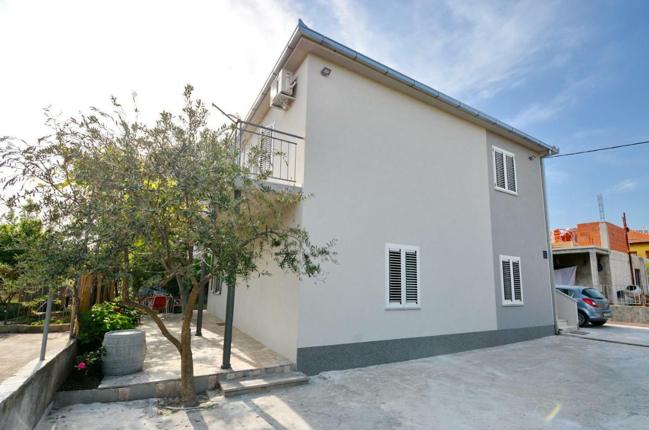 Apartment Lovre Kastela Exterior photo